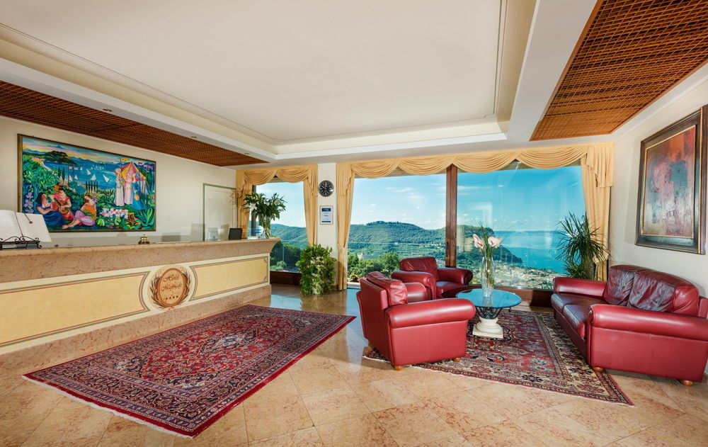 Residence Madrigale Marciaga Luaran gambar